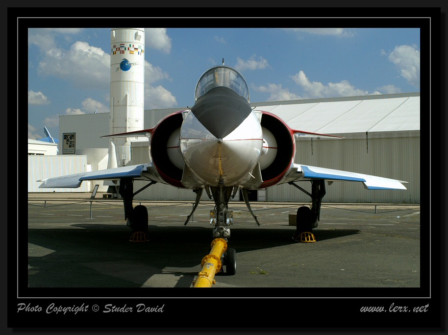24 Mirage 4000.jpg
